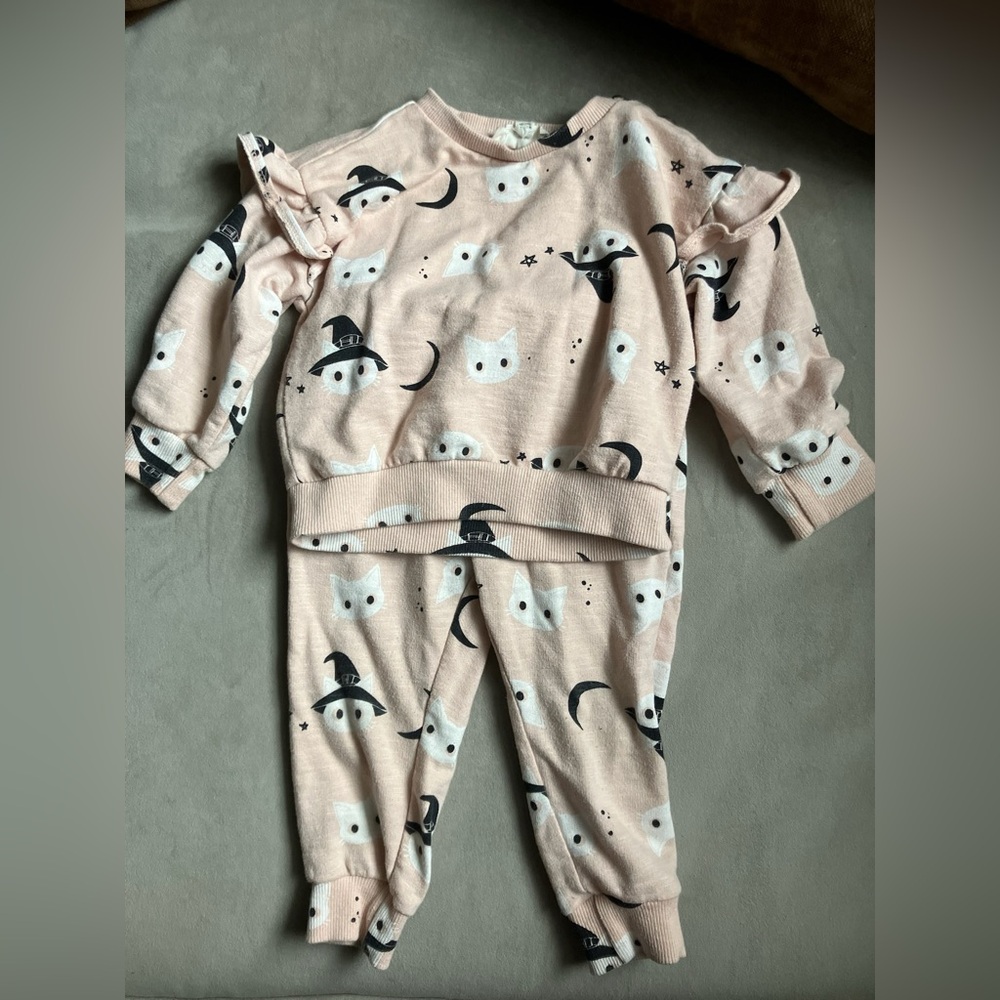 Jessica Simpson | Pink Lounge Set with Ruffled Details 18 Months Fall Matching